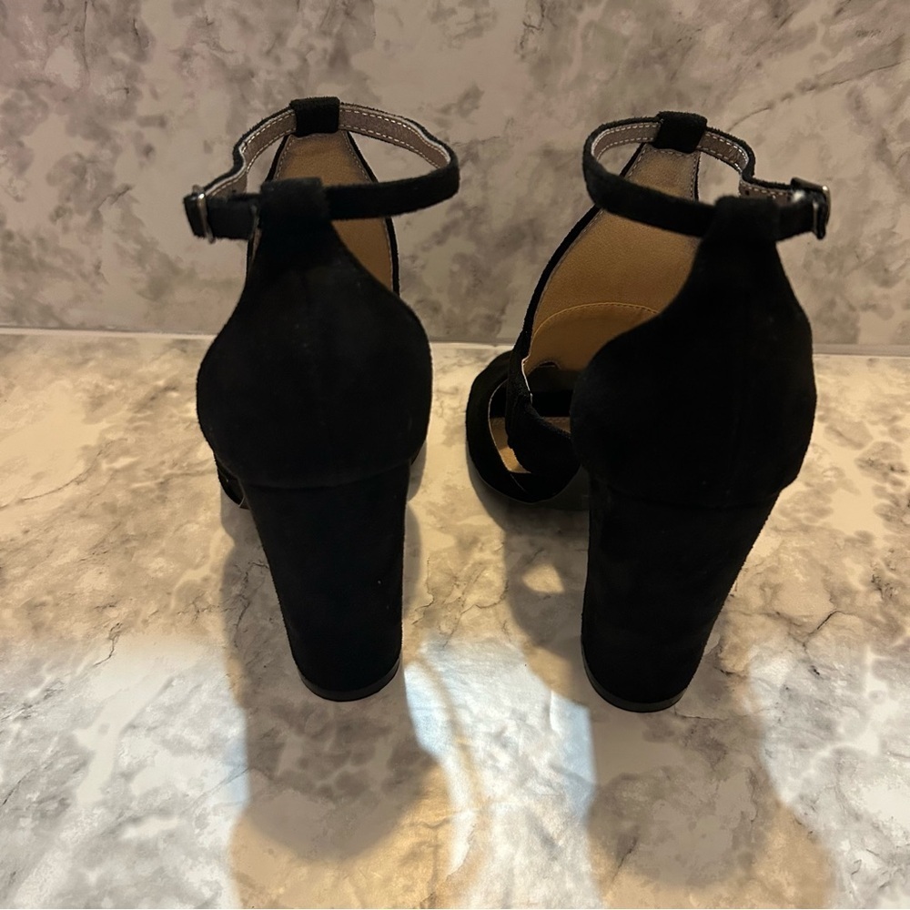 Olivia Ferragamo Black Faux Suede Open Toe Ankle Strap Heels Size 6 - Picture 3 of 6
